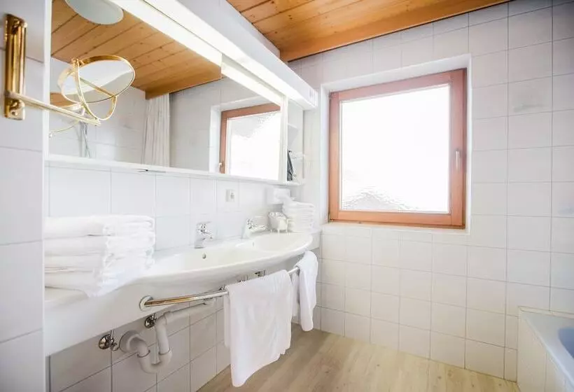 3ベッドルームのスーペリアアパートメント, Aparthotel Dorfplatzl Garni