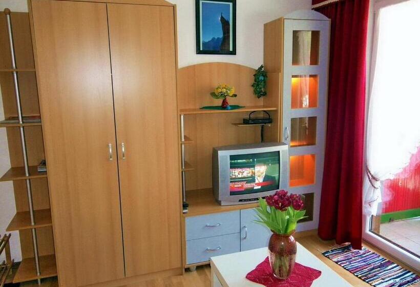 Апартаменты 1 Спальня, Klause Stüberl