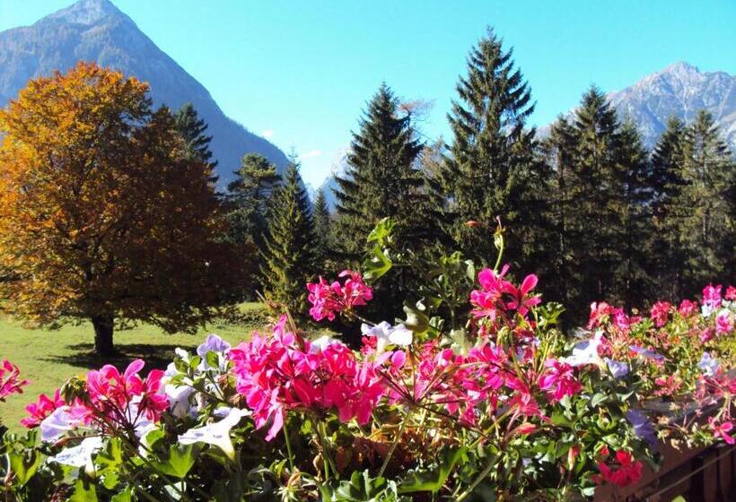 침실 2개 아파트, Bergheim