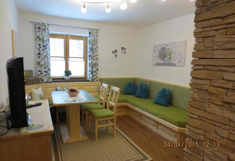 شقة غرفة نوم واحدة مزودة بشُرفة, Bio Bauernhof Vordergrubenbach   Familie Oberascher