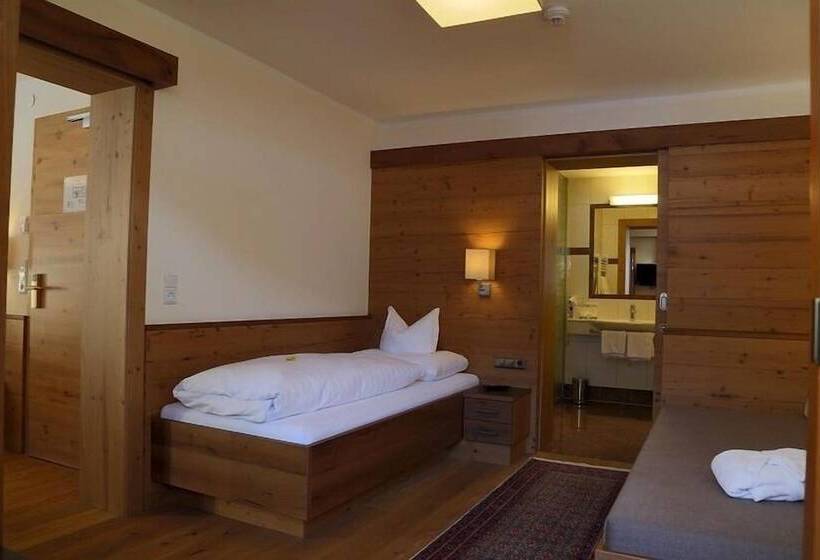 基本家庭间, Ferienhotel Sonnenhof