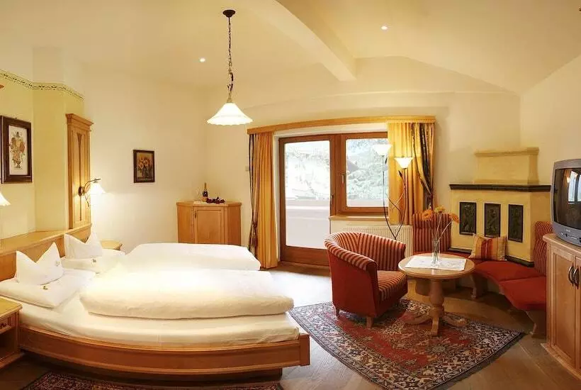 マウンテンビューファミリールーム, Ferienhotel Sonnenhof