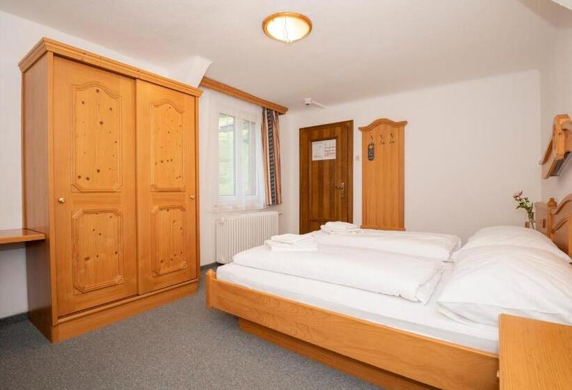 חדר סטנדרט לשלושה, Alpen Arnika