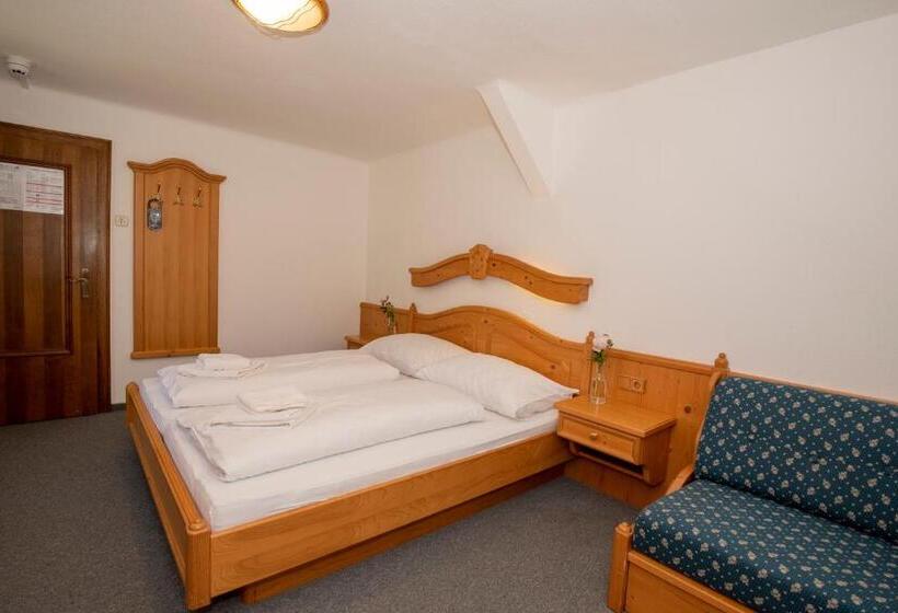 חדר סטנדרט לשלושה, Alpen Arnika