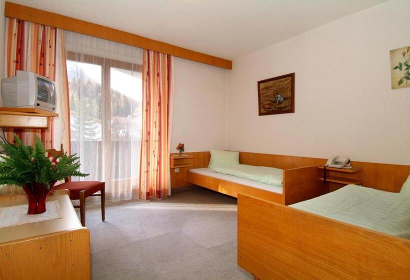 ファミリールーム, Alpina Regina