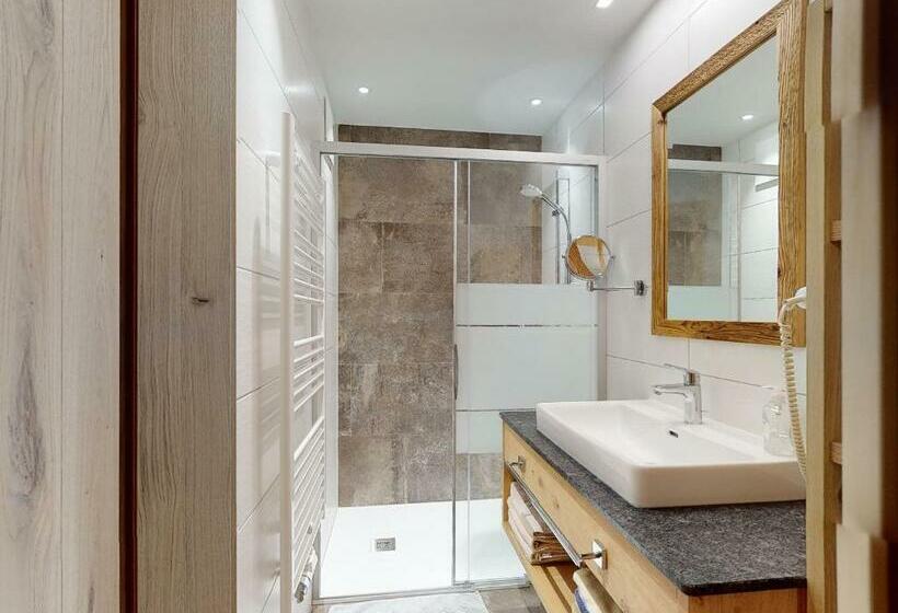 آپارتمان 2 خوابه, Erbhof Hinterrain