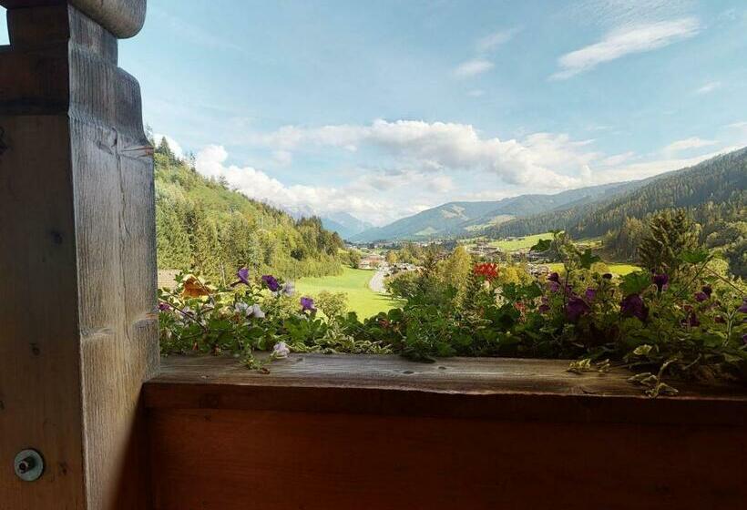 آپارتمان 3 خوابه, Erbhof Hinterrain