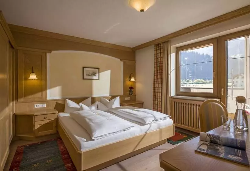 マウンテンビューファミリールーム, Ferienhotel Sonnenhof