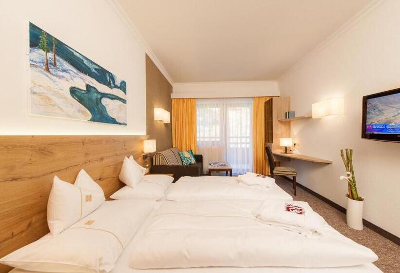 패밀리 룸, Madeleine