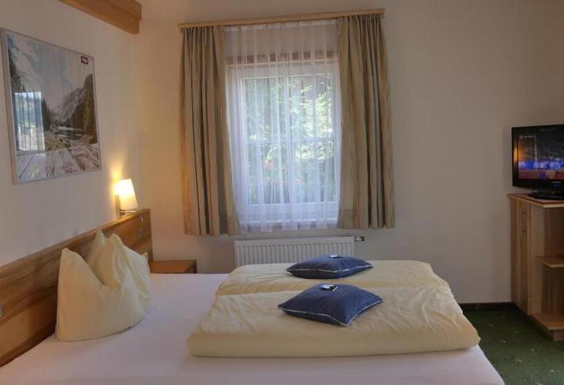 Номер Комфорт, Pension Bergheim