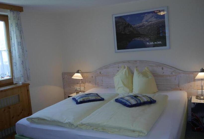 Номер Комфорт, Pension Bergheim