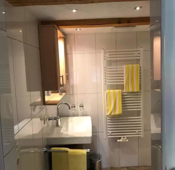 Huoneisto 1 Makuuhuone, Pension Bergheim