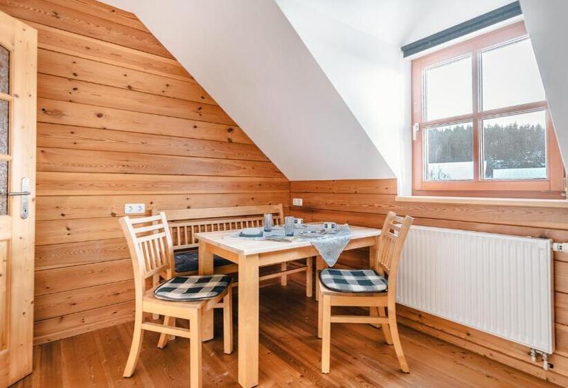 דירת שני חדרים, Prinzenhof