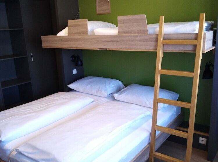 غرفة قياسية ثلاثية, Jufa Hotel Graz Süd