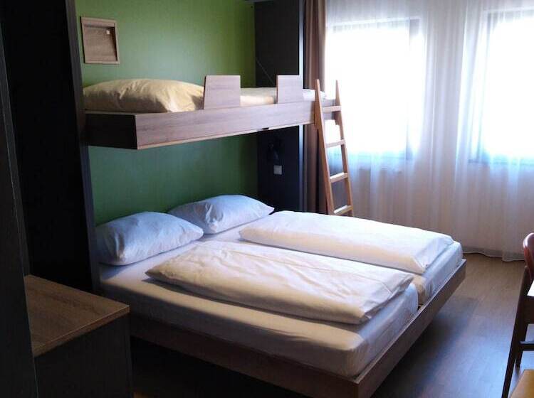 غرفة قياسية ثلاثية, Jufa Hotel Graz Süd