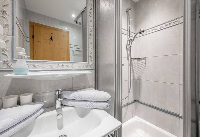 استودیوی استاندارد, Landhaus Edelweiss