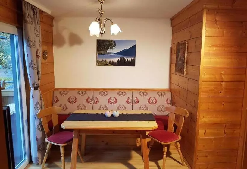 スタンダードルーム, Bauernhof Oberscheffau