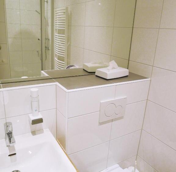 스탠다드 싱글 룸, Restaurant Böck Roter Hahn