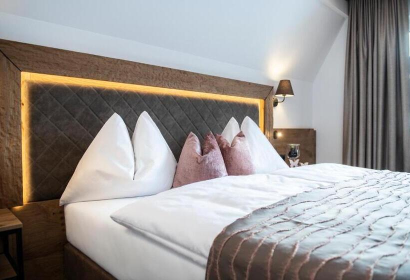 سوئیت جونیور با چشم‌انداز کوهستان, Wohlfühlhotel Innertalerhof