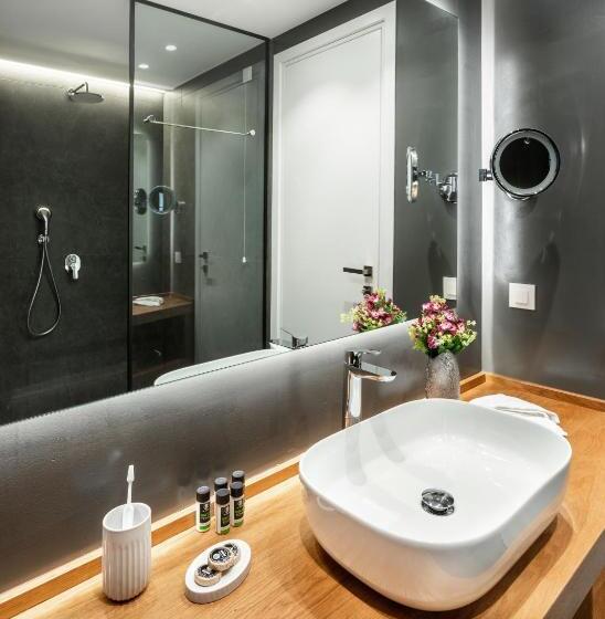 Полулюкс Вид на Море, Days City Suites