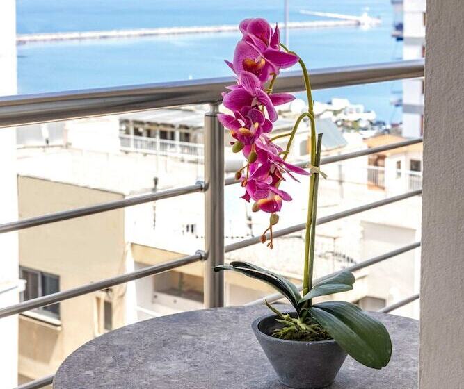 سوییت جونیور با چشم‌انداز دریا, Days City Suites