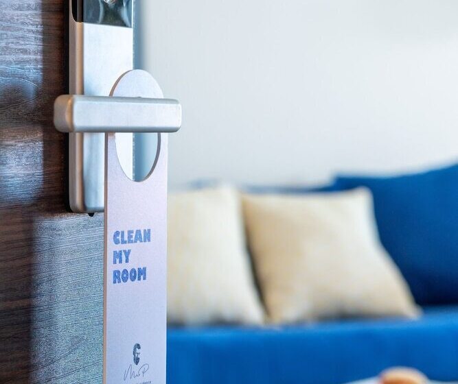 オーシャンビューデラックスステューディオ, Mr P. Boutique Residence