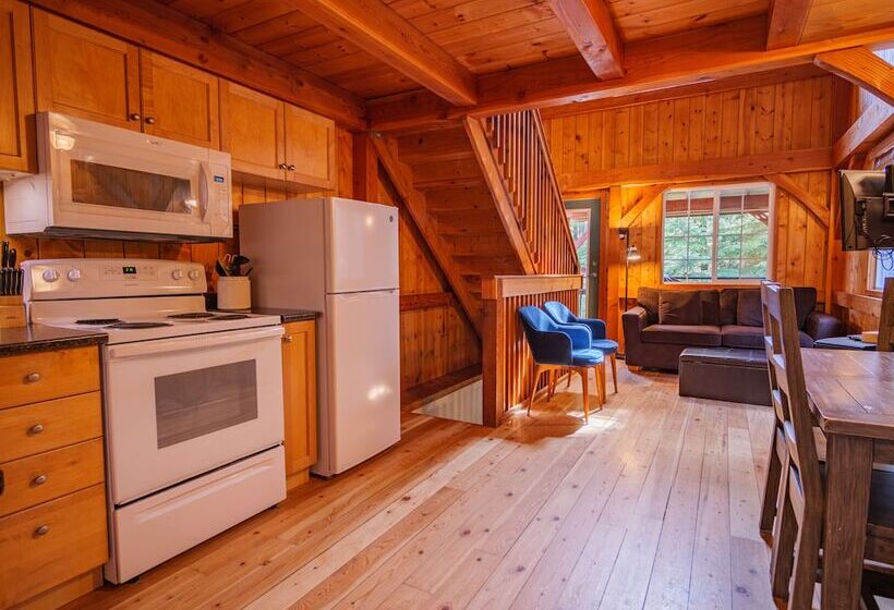 キャビン, The Cabins At Terrace Beach