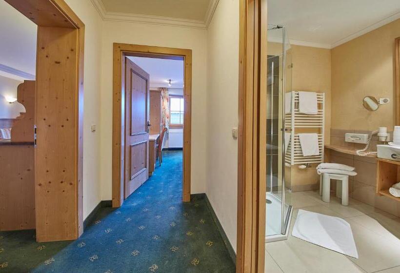 سوییت لوکس, Bauernhof Hotel Oberschwarzach