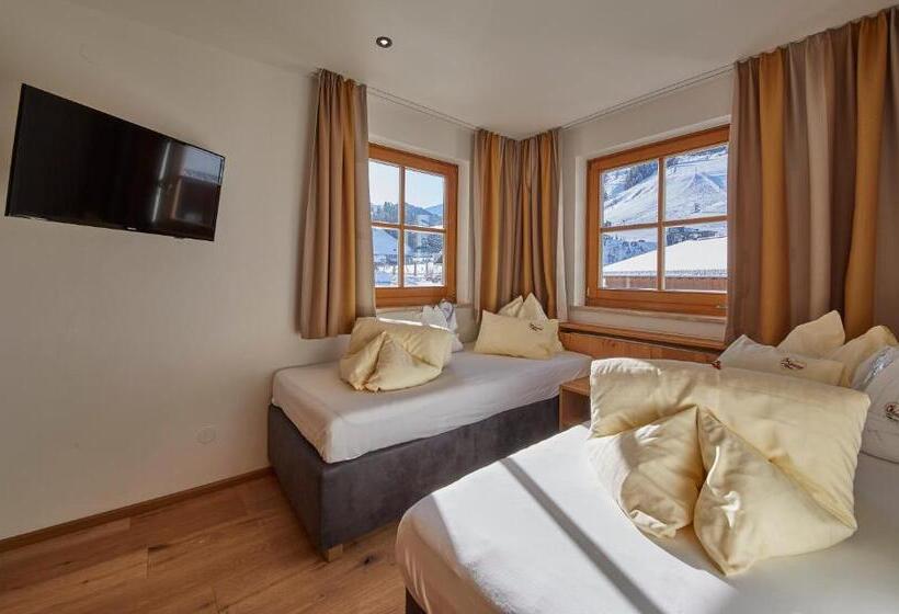سوییت خانوادگی, Bauernhof Hotel Oberschwarzach
