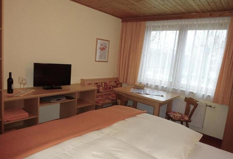 شقة 3 غرف, Appartements Fritz Sagmeister