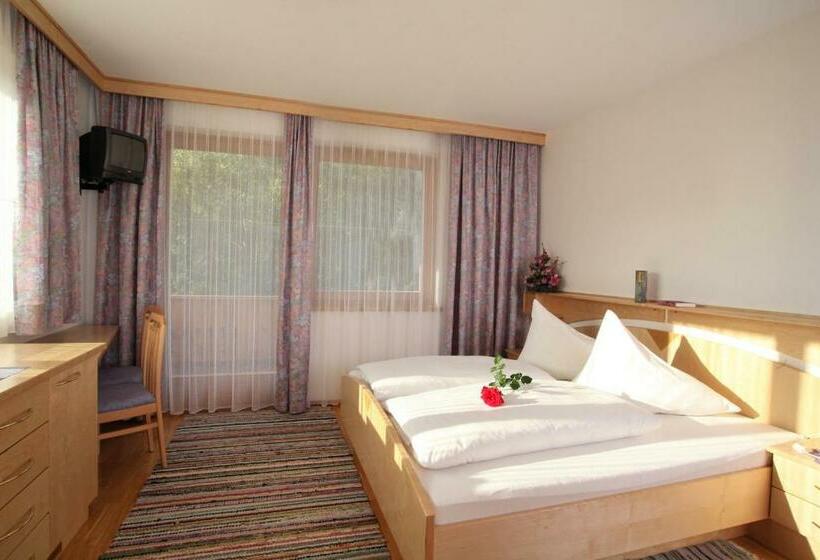 غرفة قياسية مزوَّدة بشُرفة, Garni Haus Anita