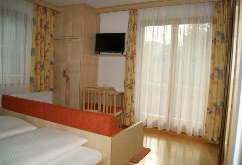 غرفة قياسية مزوَّدة بشُرفة, Garni Haus Anita