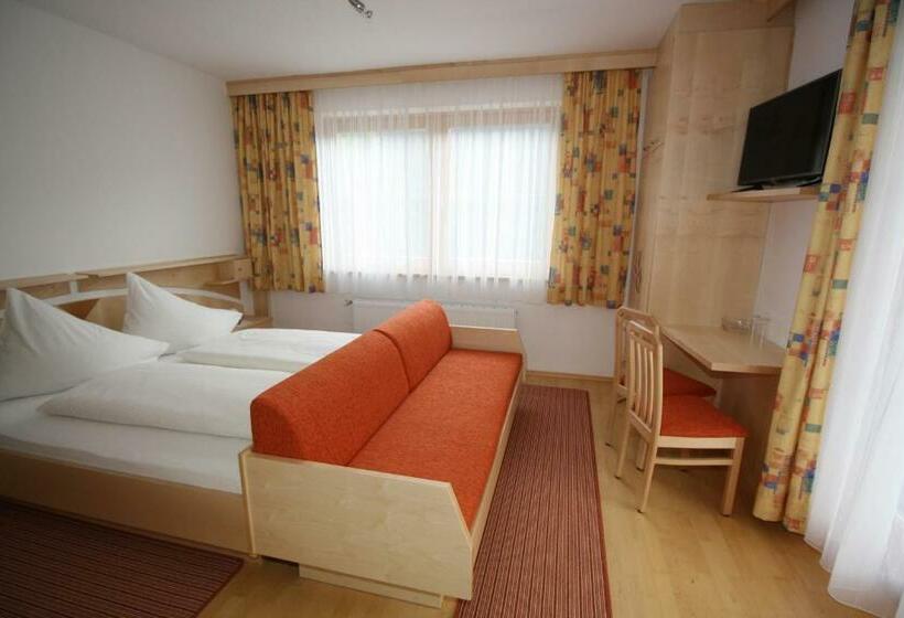 غرفة قياسية مزوَّدة بشُرفة, Garni Haus Anita