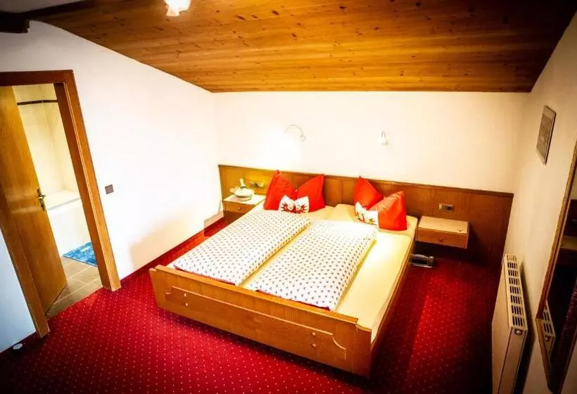 スイート, Ferienhotel Angerhof