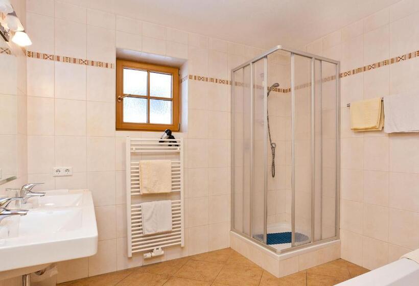 2ベッドルームアパートメント, Bruggerhof