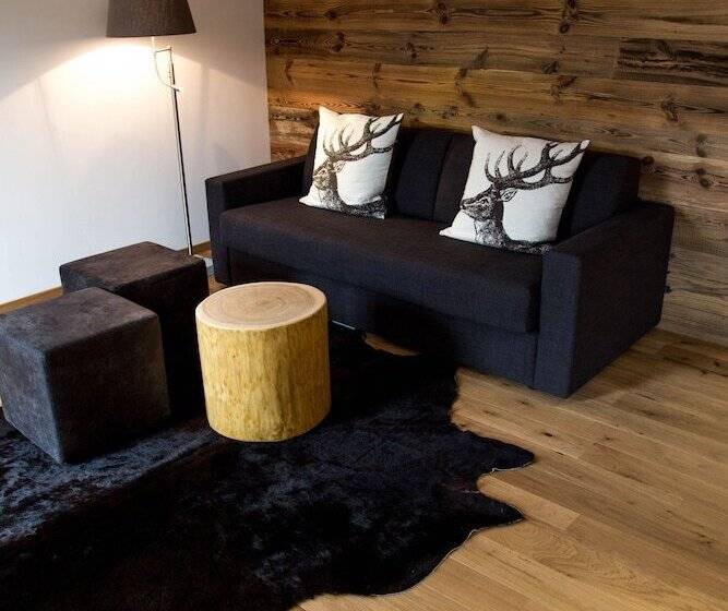 Люкс Повышенной Комфортности, Der Grüne Baum Mountain Boutique