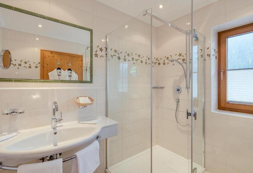 اتاق لوکس, Edenlehen