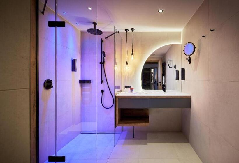 اتاق لوکس, Edenlehen