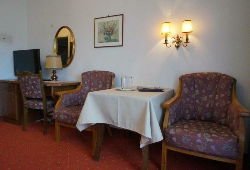 スタンダードルーム, Egerthof