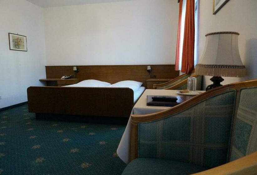 スタンダードルーム, Egerthof