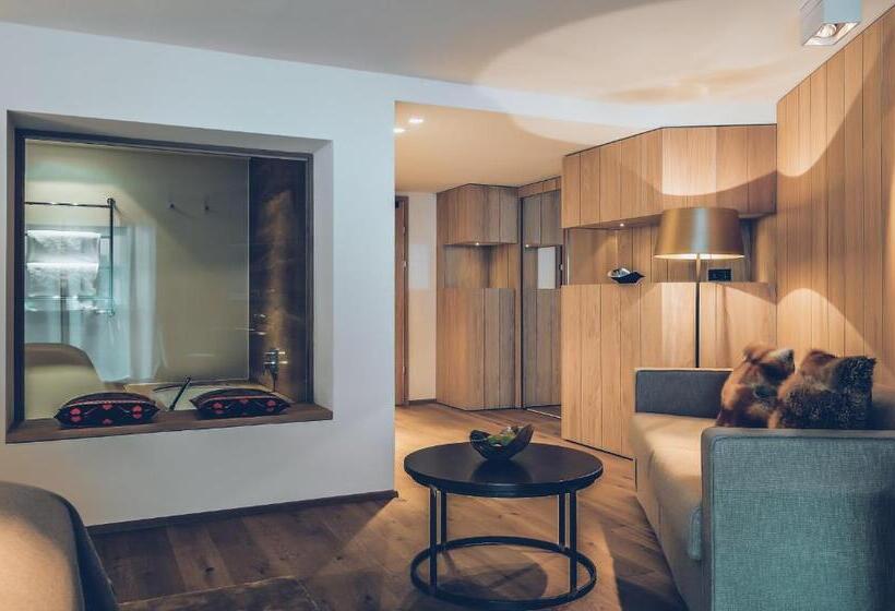 غرفة ديلوكس مزودة بشرفة, Elizabeth Art