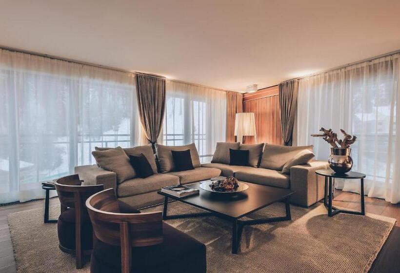 جناح ديلوكس, Elizabeth Art