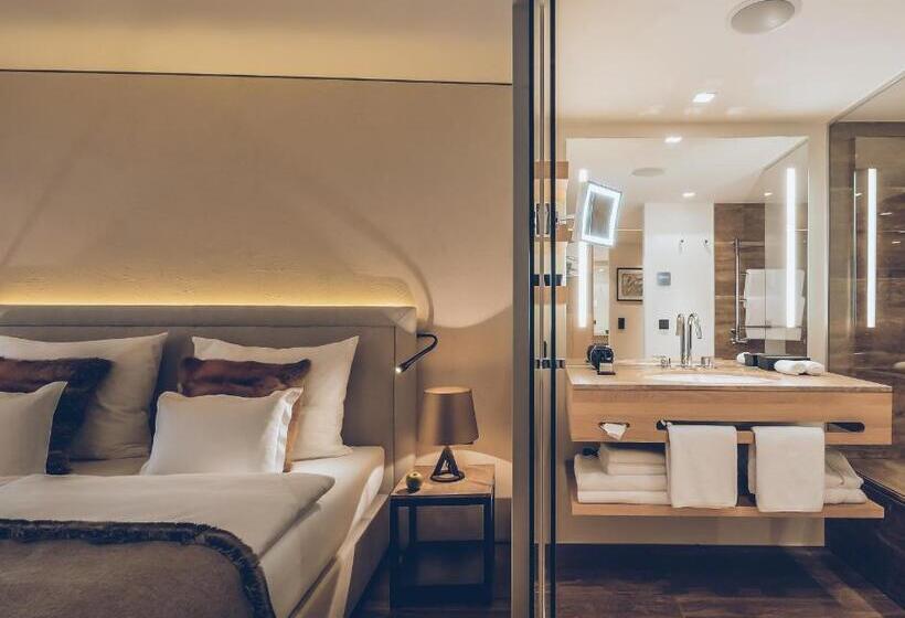 غرفة بريميوم, Elizabeth Art