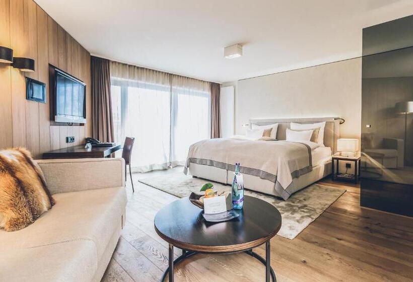 غرفة بريميوم, Elizabeth Art