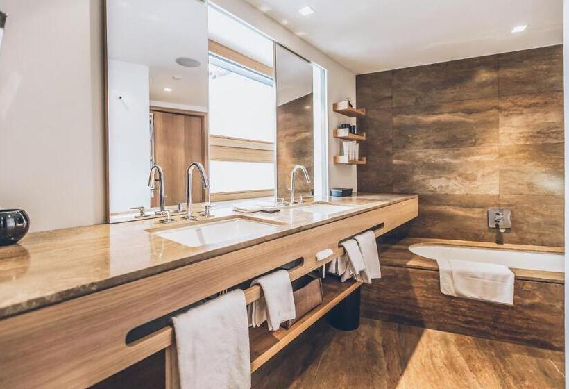 غرفة ديلوكس عائلية, Elizabeth Art