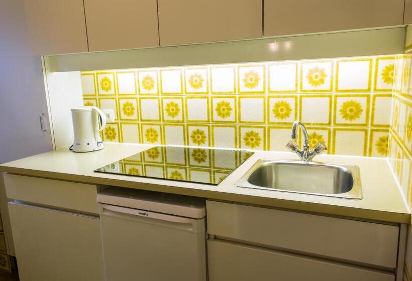 Apartamento 1 Dormitório com Sacada, Ferienland Stubai