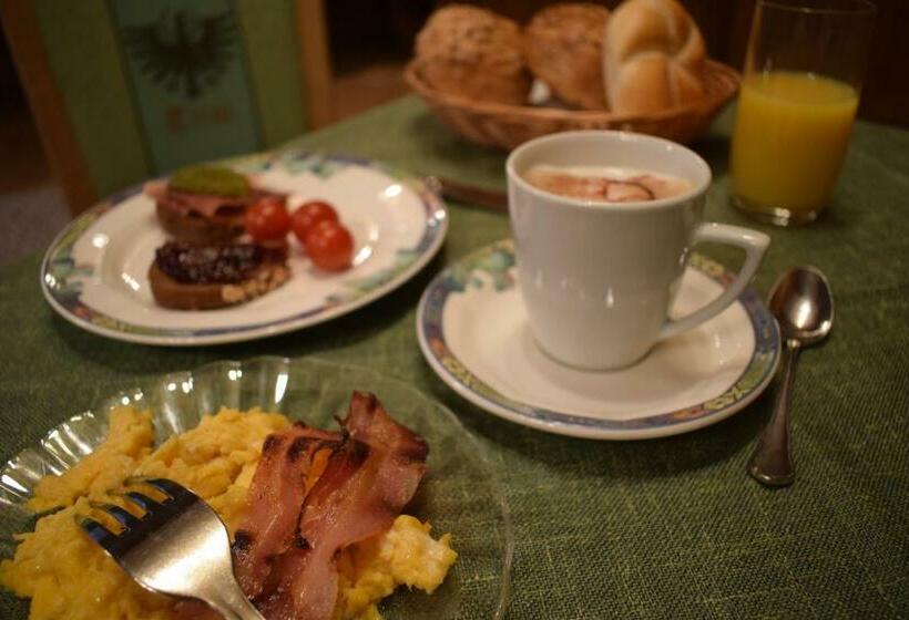 غرفة قياسية مزوَّدة بشُرفة, Frühstückspension Rehwinkl