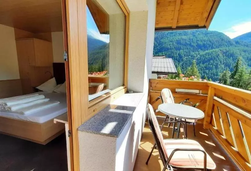 Comfort room with balcony, Frühstückspension Rehwinkl