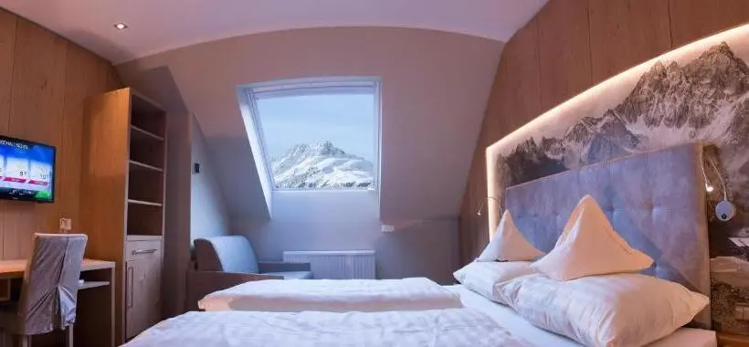 Quarto deluxe, Gramaser
