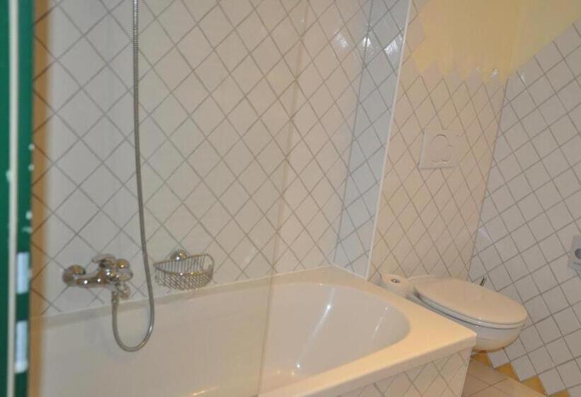 חדר סטנדרט יחיד, Grünwaldkopf